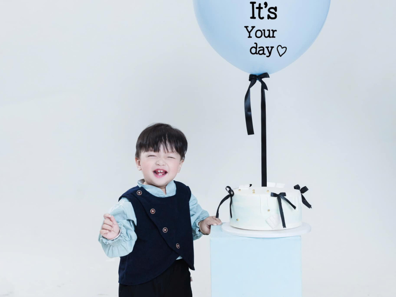 Trang phục chụp ảnh sơ sinh: Vì sao studio ưu tiên đồ len, cotton, sợi mềm?