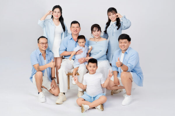 Chụp ảnh gia đình: 5 câu hỏi cần biết để không phí tiền vô ích