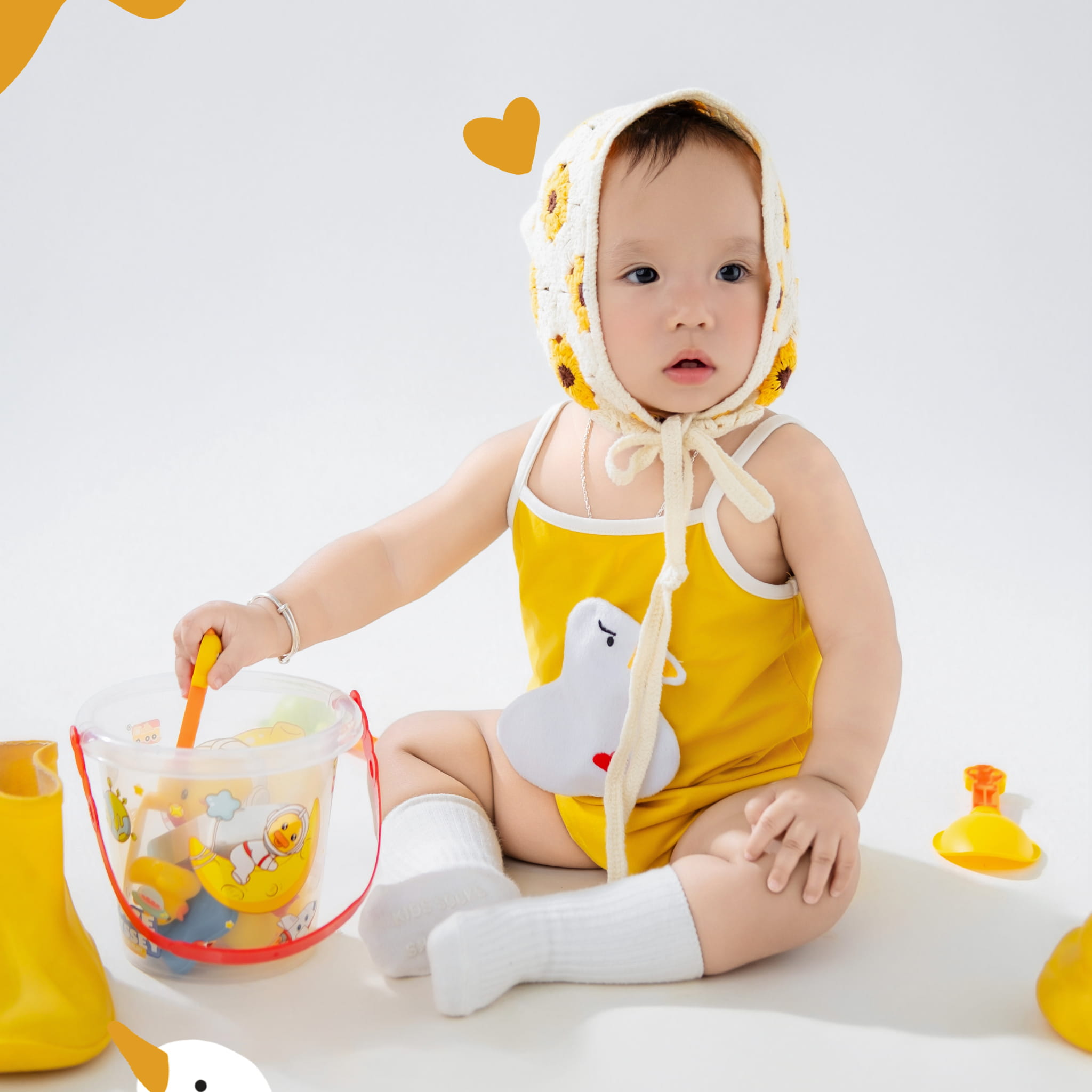 Bé khóc khi vào studio – Vì sao có bé vui, có bé lại khóc?
